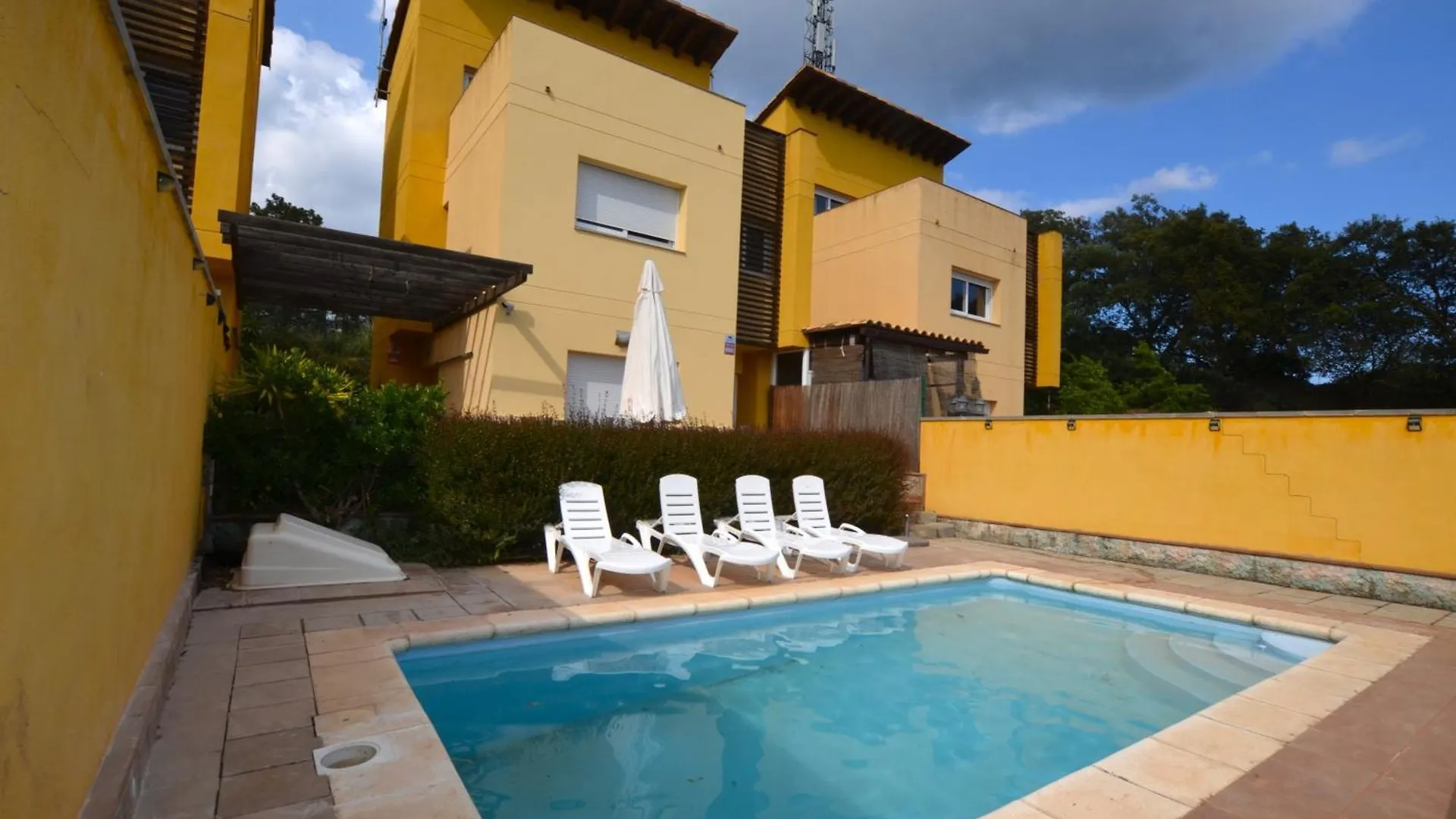 Villa Mimosa 8 People Lloret De Mar فيدريريس 0*,