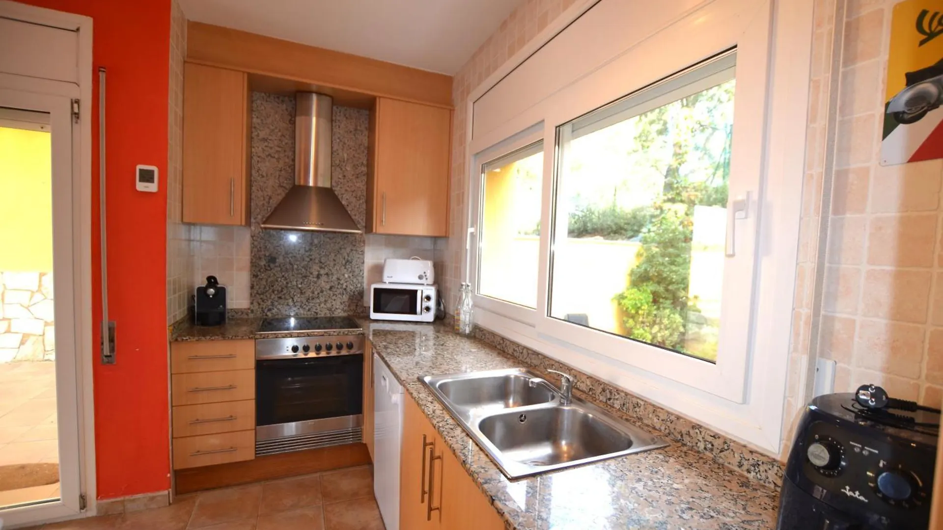 Villa Mimosa 8 People Lloret De Mar فيدريريس