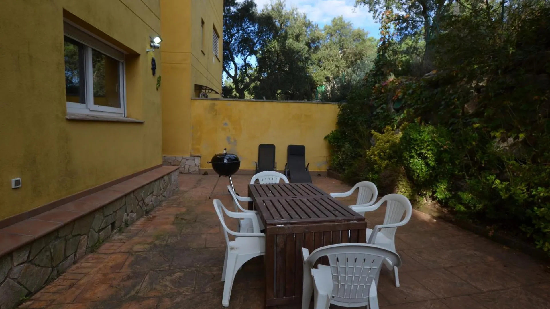 Villa Mimosa 8 People Lloret De Mar فيدريريس