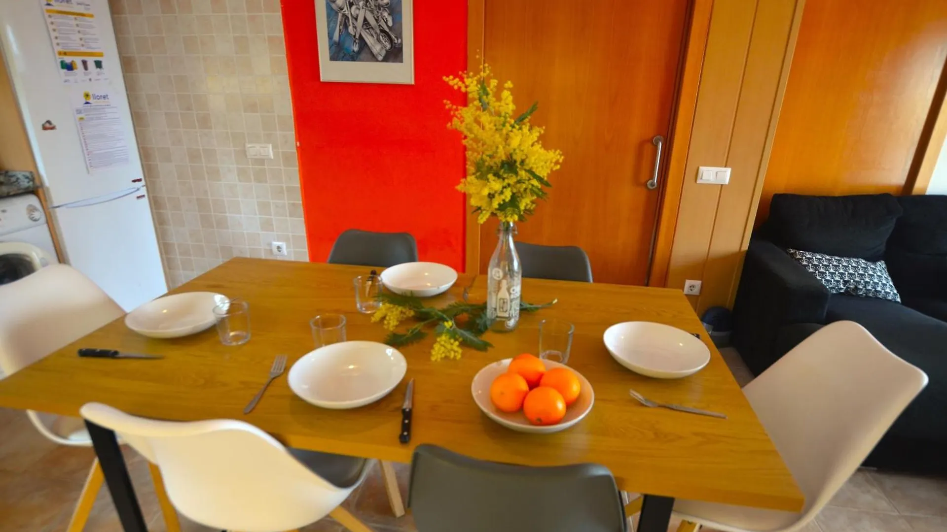 Villa Mimosa 8 People Lloret De Mar فيدريريس